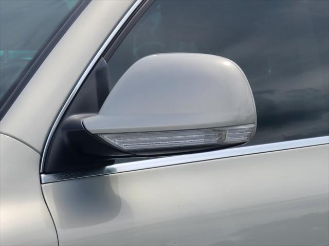 used 2008 Volkswagen Touareg 2 car, priced at $9,000