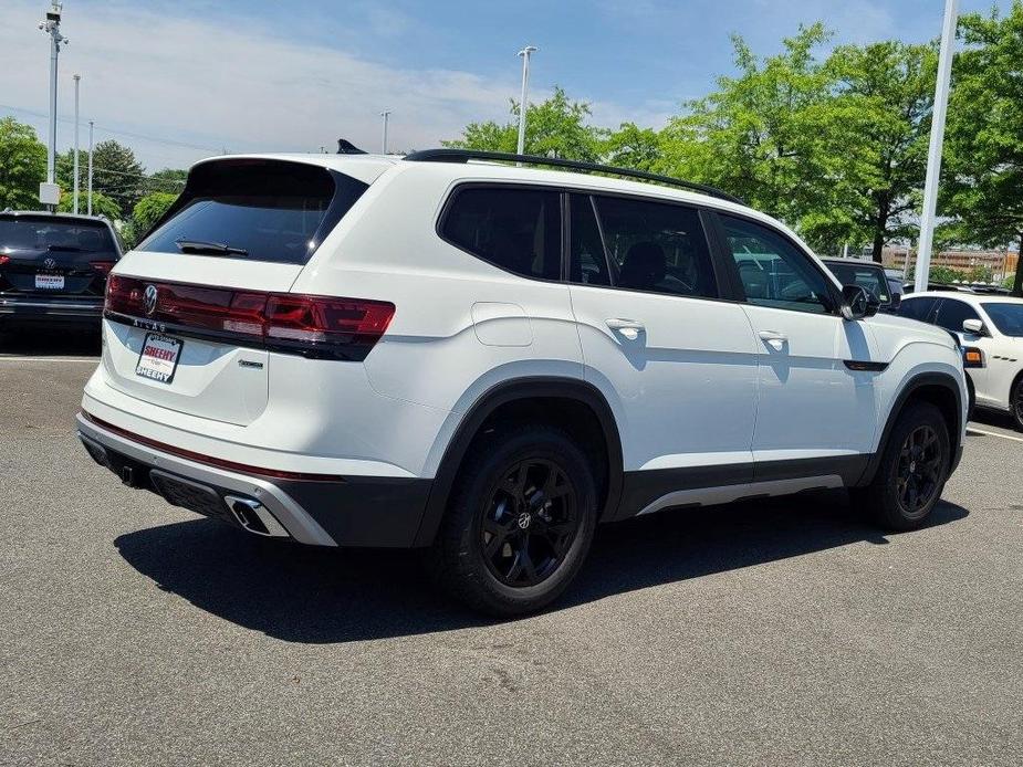 new 2024 Volkswagen Atlas car, priced at $44,680