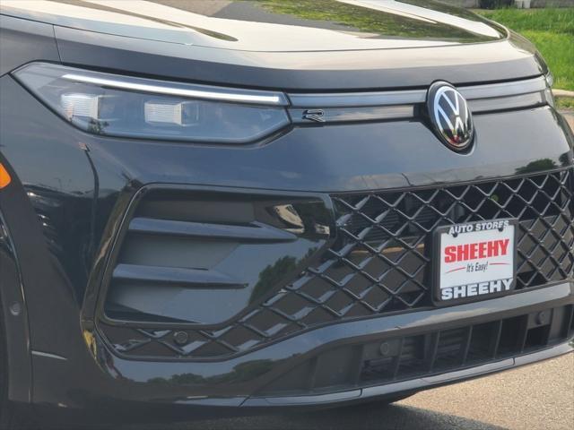 new 2025 Volkswagen Tiguan car, priced at $37,850