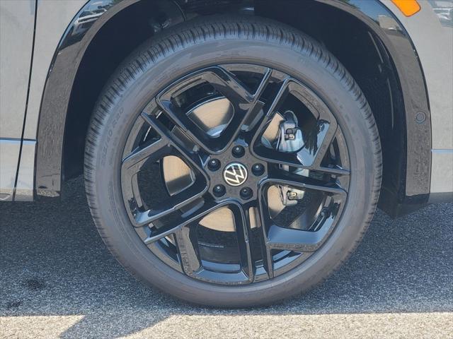 new 2025 Volkswagen Tiguan car, priced at $37,850