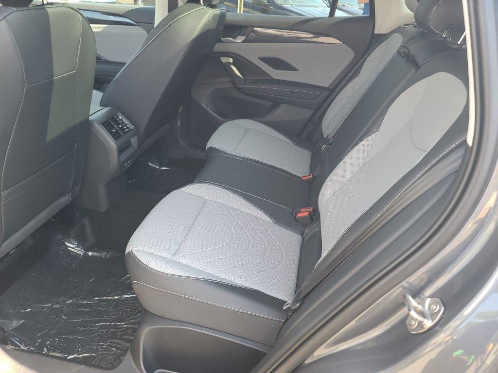 new 2025 Volkswagen Tiguan car, priced at $34,640