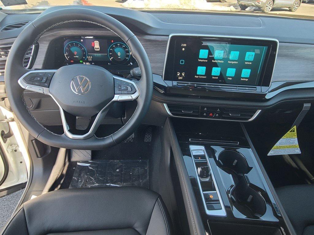 new 2025 Volkswagen Atlas car, priced at $44,433