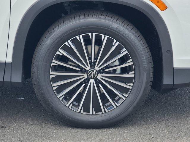 new 2025 Volkswagen Tiguan car, priced at $30,478