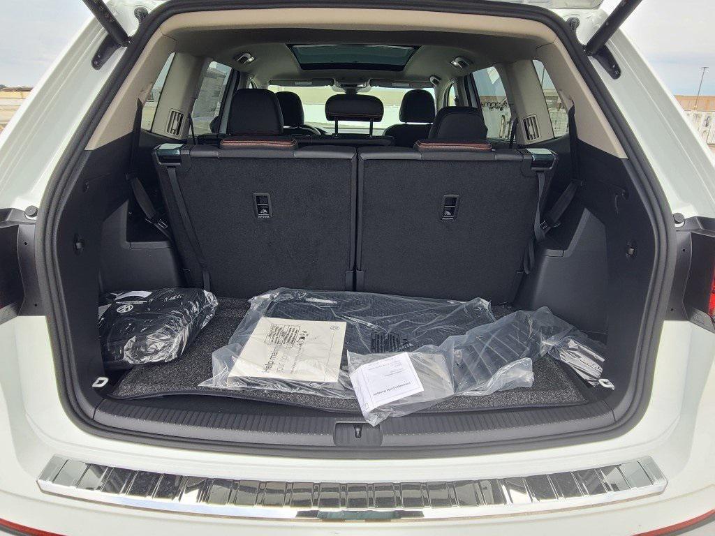 new 2025 Volkswagen Atlas car, priced at $42,866