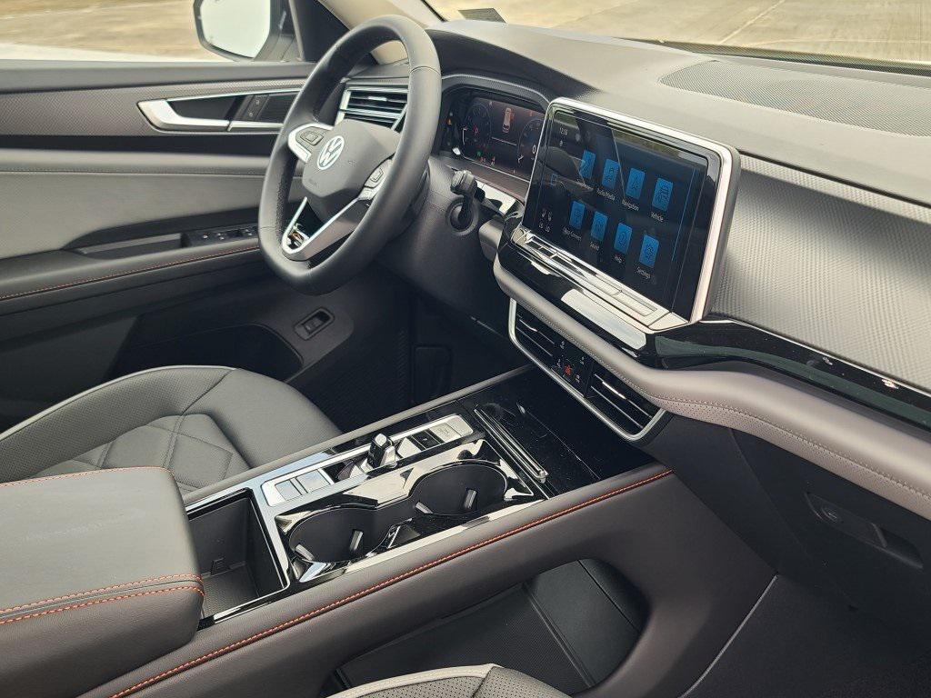 new 2025 Volkswagen Atlas car, priced at $42,866