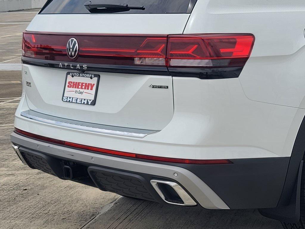 new 2025 Volkswagen Atlas car, priced at $42,866