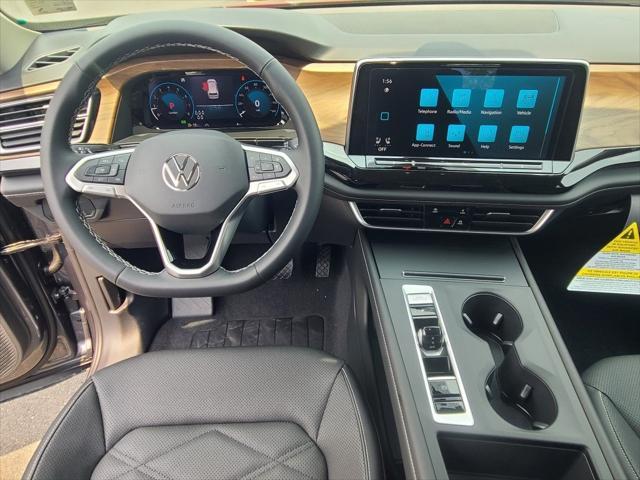 new 2025 Volkswagen Atlas car, priced at $39,202