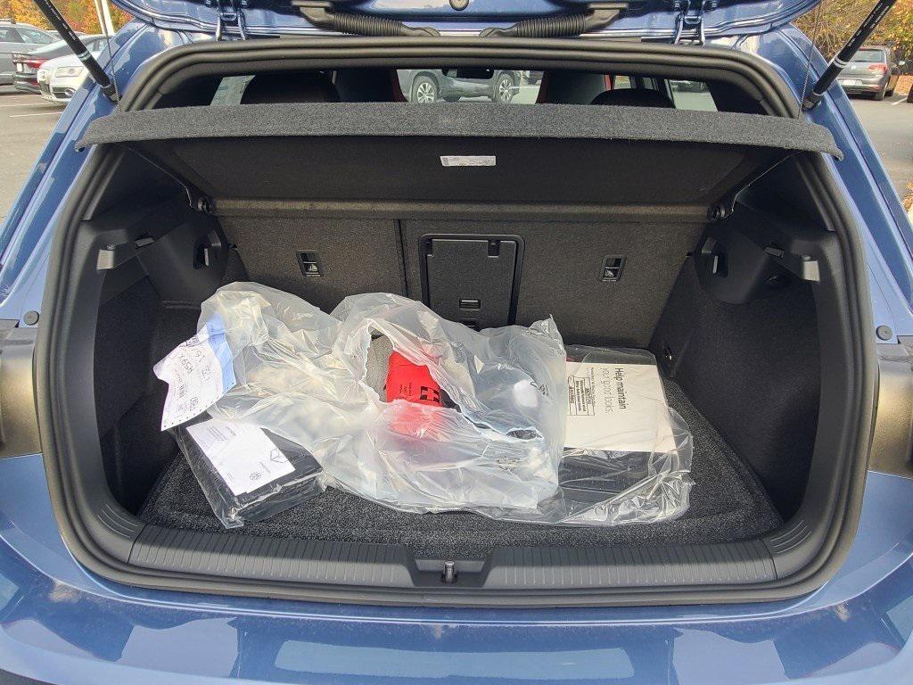 new 2026 Volkswagen Golf GTI car, priced at $39,674
