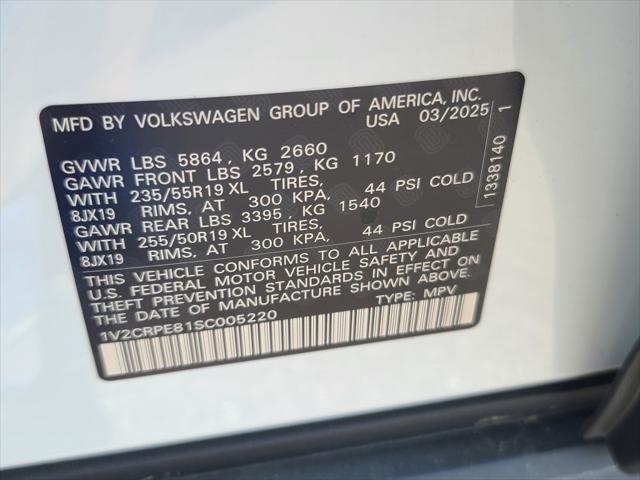 new 2025 Volkswagen ID.4 car, priced at $40,667