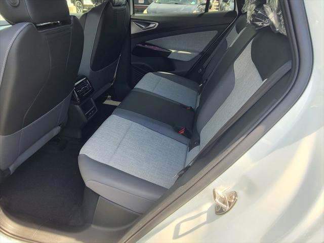 new 2025 Volkswagen ID.4 car, priced at $40,667