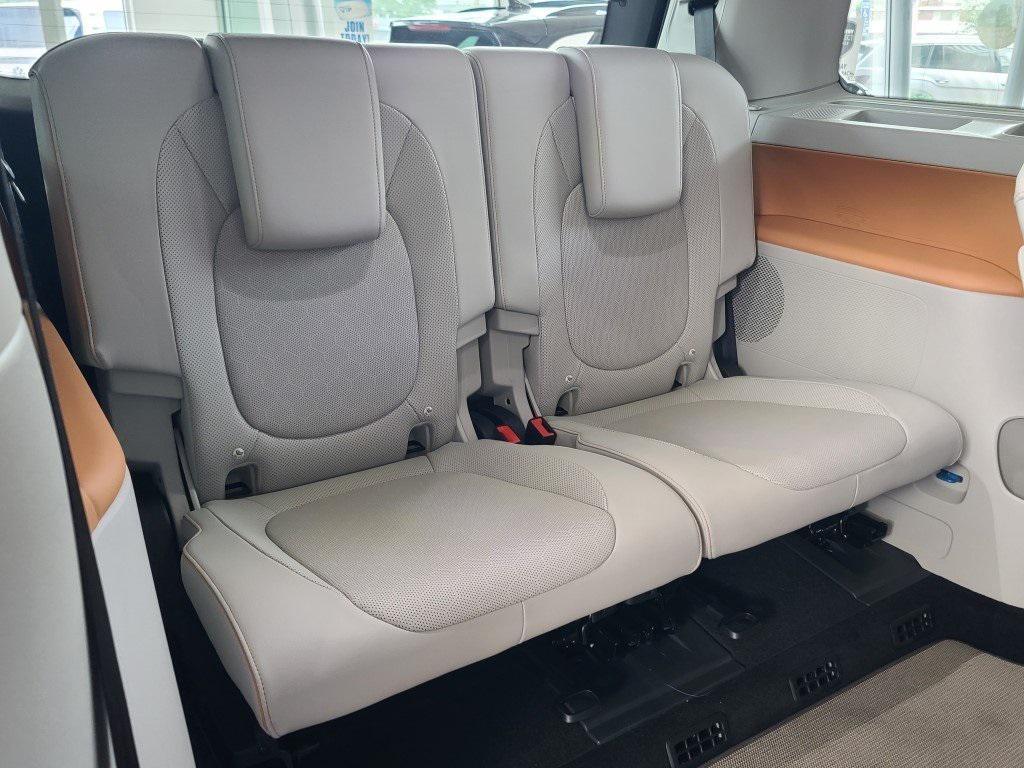 new 2025 Volkswagen ID. Buzz car, priced at $63,248