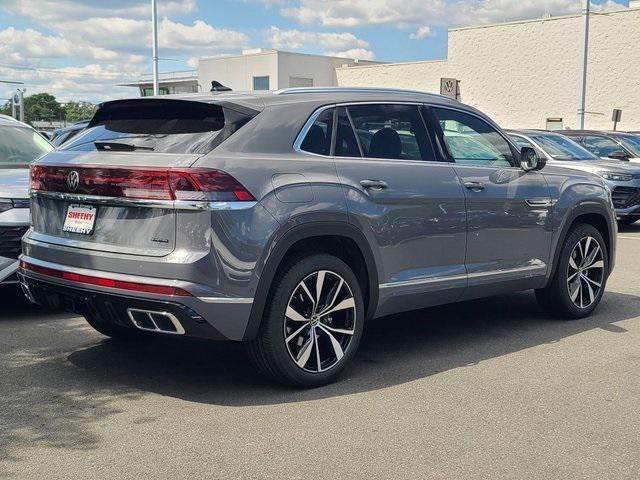 new 2026 Volkswagen Atlas Cross Sport car, priced at $53,456