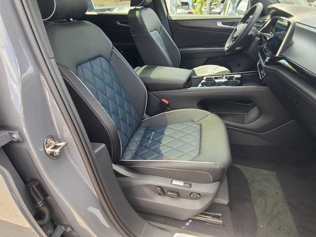 new 2026 Volkswagen Atlas Cross Sport car, priced at $53,456