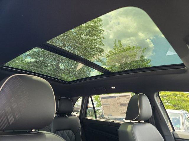 new 2026 Volkswagen Atlas Cross Sport car, priced at $53,456