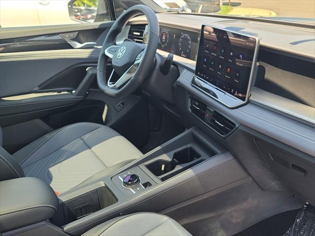 new 2025 Volkswagen Tiguan car, priced at $37,850