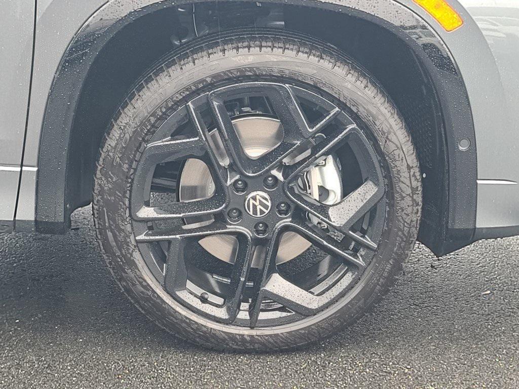 new 2025 Volkswagen Tiguan car, priced at $37,100