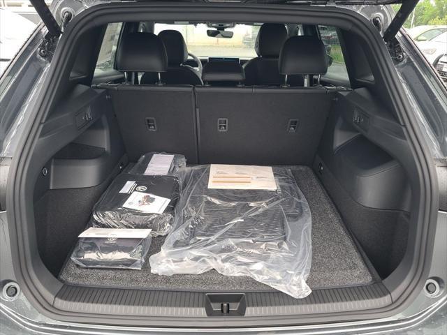 new 2025 Volkswagen Tiguan car, priced at $37,100