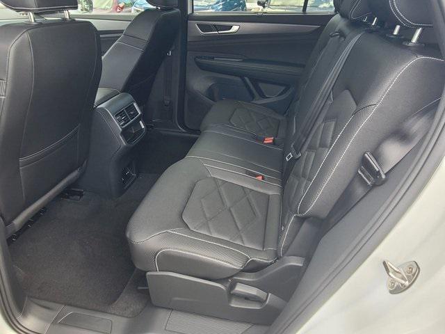 new 2026 Volkswagen Atlas Cross Sport car, priced at $45,526