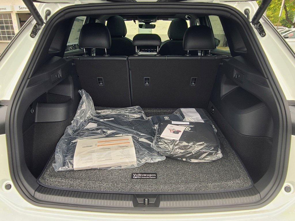 new 2025 Volkswagen Tiguan car, priced at $37,515
