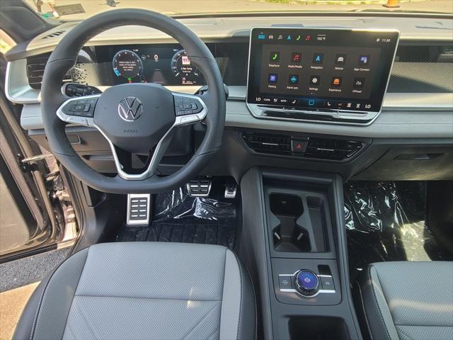 new 2025 Volkswagen Tiguan car, priced at $37,850