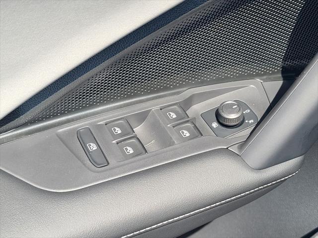 new 2025 Volkswagen Tiguan car, priced at $37,850
