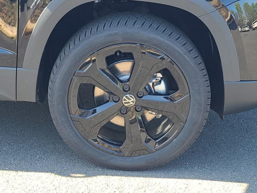 new 2025 Volkswagen Taos car, priced at $35,624