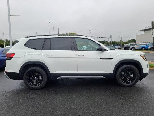 new 2024 Volkswagen Atlas car, priced at $41,656