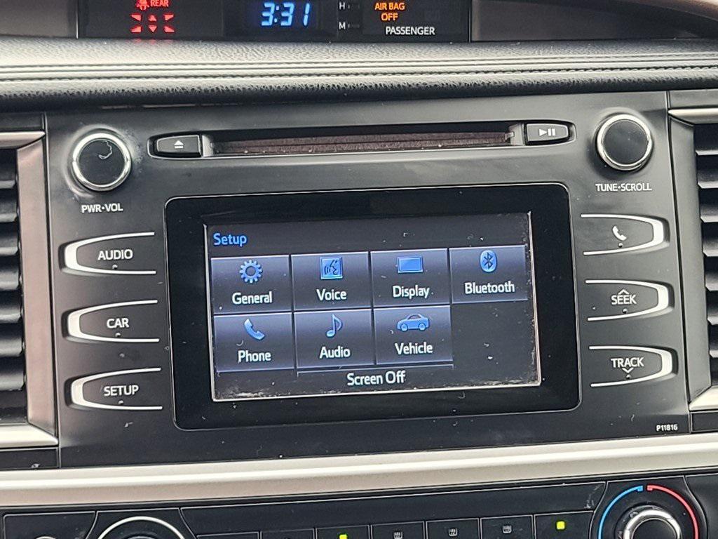 used 2019 Toyota Highlander car, priced at $19,995