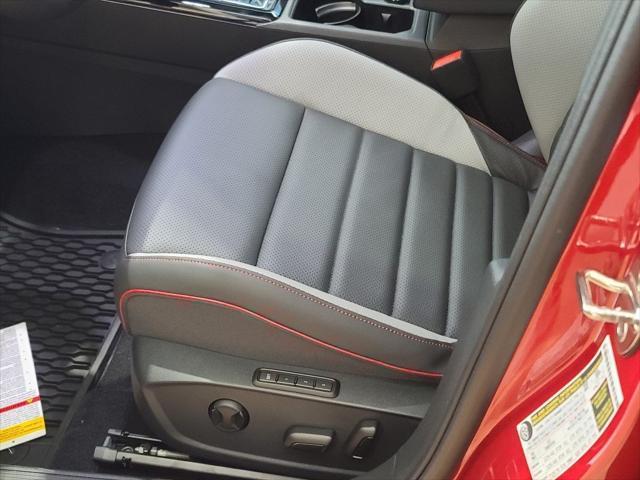 new 2025 Volkswagen Golf GTI car, priced at $39,028
