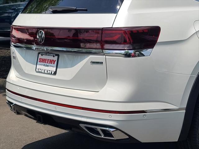 new 2025 Volkswagen Atlas car, priced at $52,151