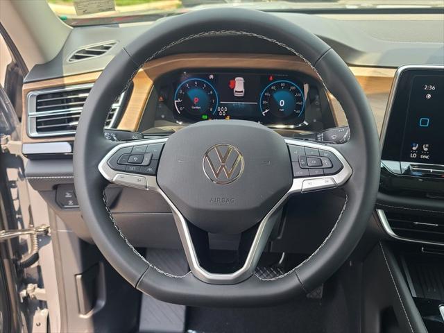 new 2025 Volkswagen Atlas car, priced at $44,716