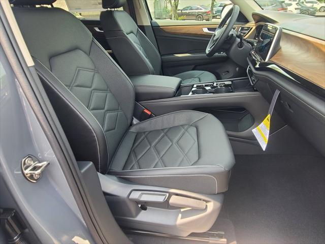 new 2025 Volkswagen Atlas car, priced at $44,716