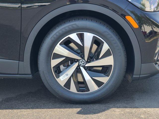 new 2024 Volkswagen ID.4 car, priced at $35,133