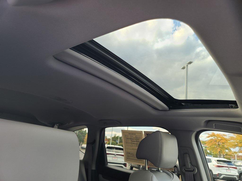 used 2021 Honda CR-V car, priced at $27,450