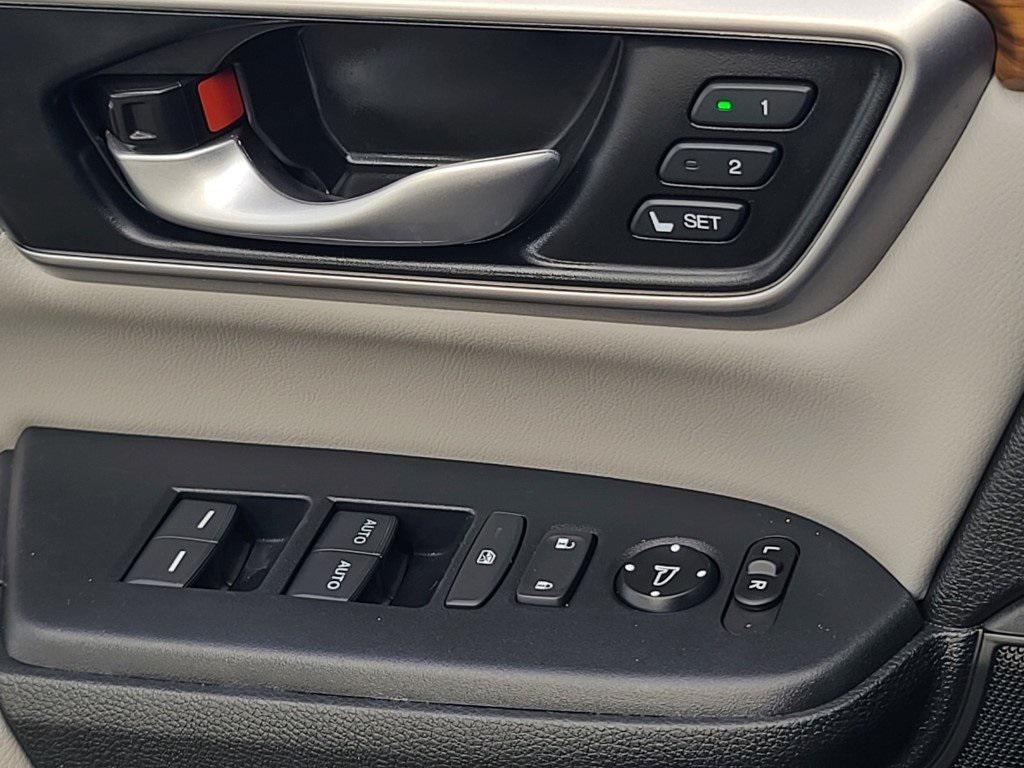 used 2021 Honda CR-V car, priced at $27,450