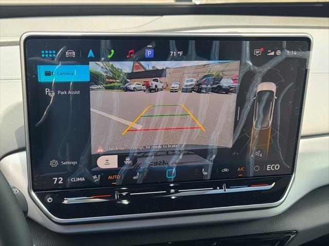 new 2025 Volkswagen ID.4 car, priced at $40,992