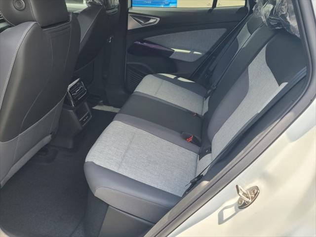 new 2025 Volkswagen ID.4 car, priced at $40,992