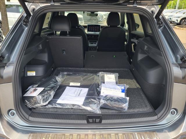 new 2025 Volkswagen Tiguan car, priced at $38,485