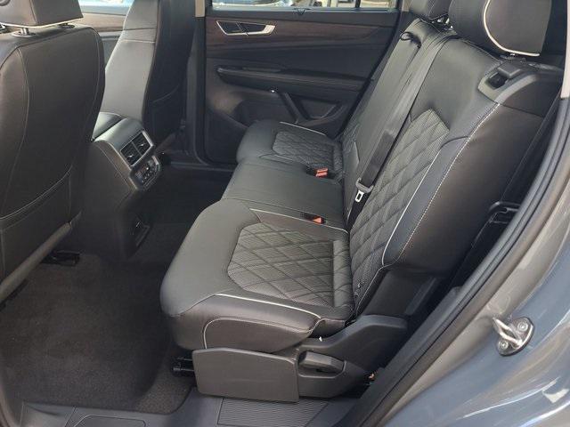 new 2026 Volkswagen Atlas car, priced at $53,608