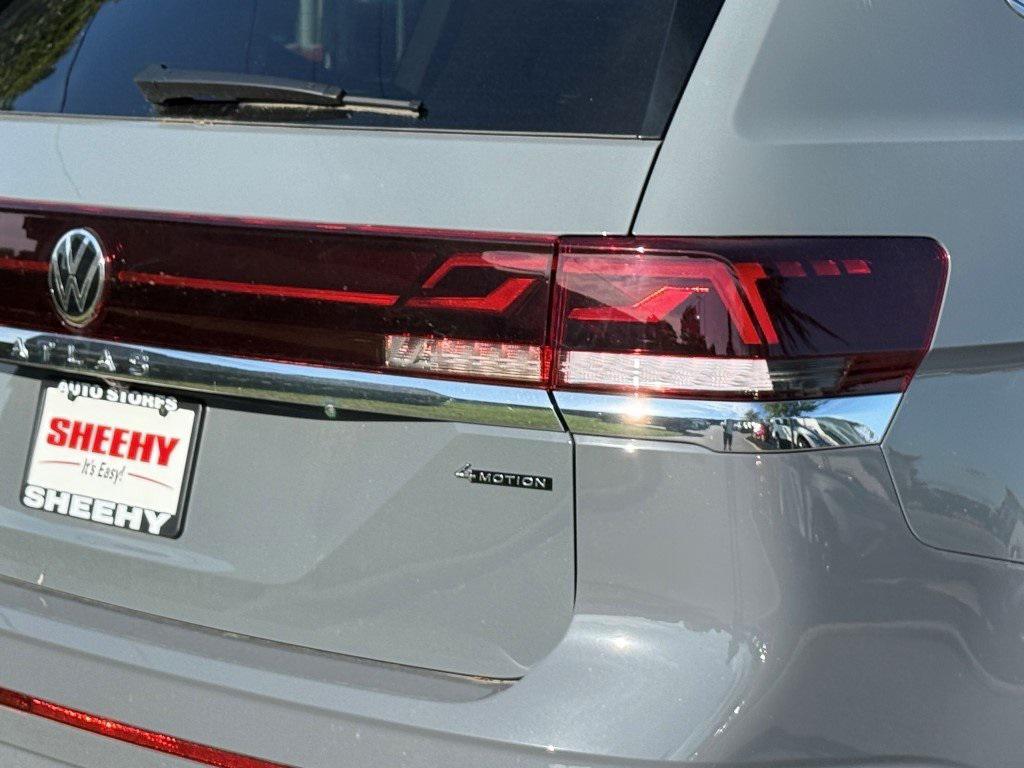 new 2025 Volkswagen Atlas car, priced at $50,427
