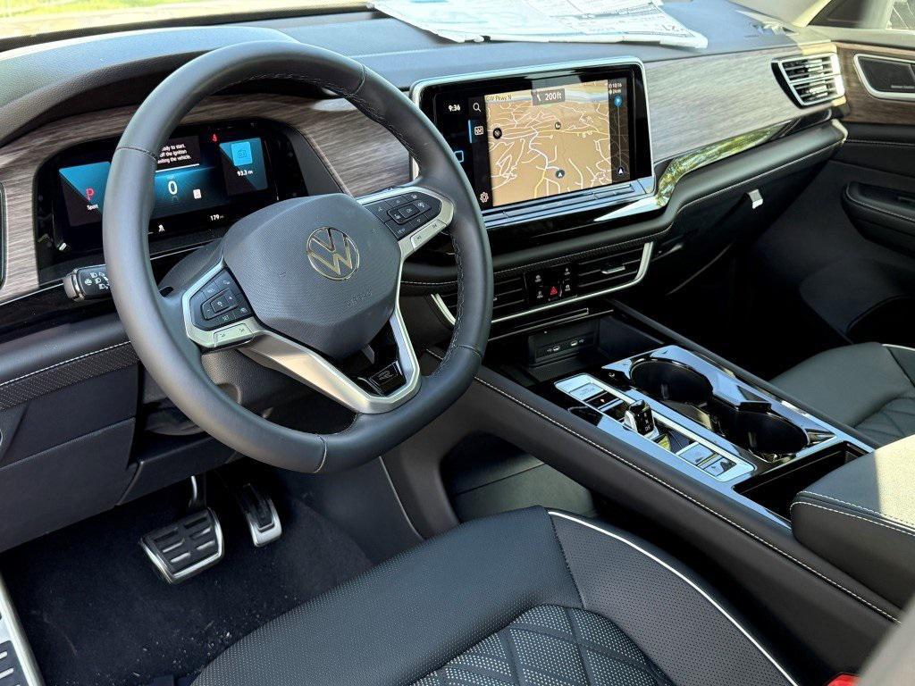 new 2025 Volkswagen Atlas car, priced at $50,427