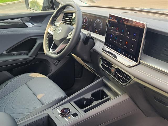 new 2025 Volkswagen Tiguan car, priced at $35,823