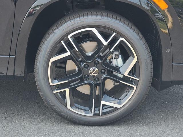 new 2025 Volkswagen Tiguan car, priced at $40,560