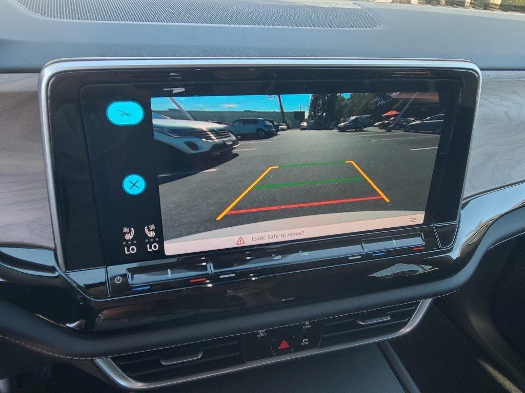 new 2026 Volkswagen Atlas car, priced at $40,263