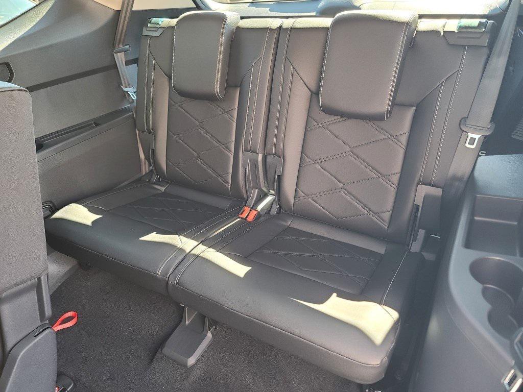 new 2026 Volkswagen Atlas car, priced at $40,263