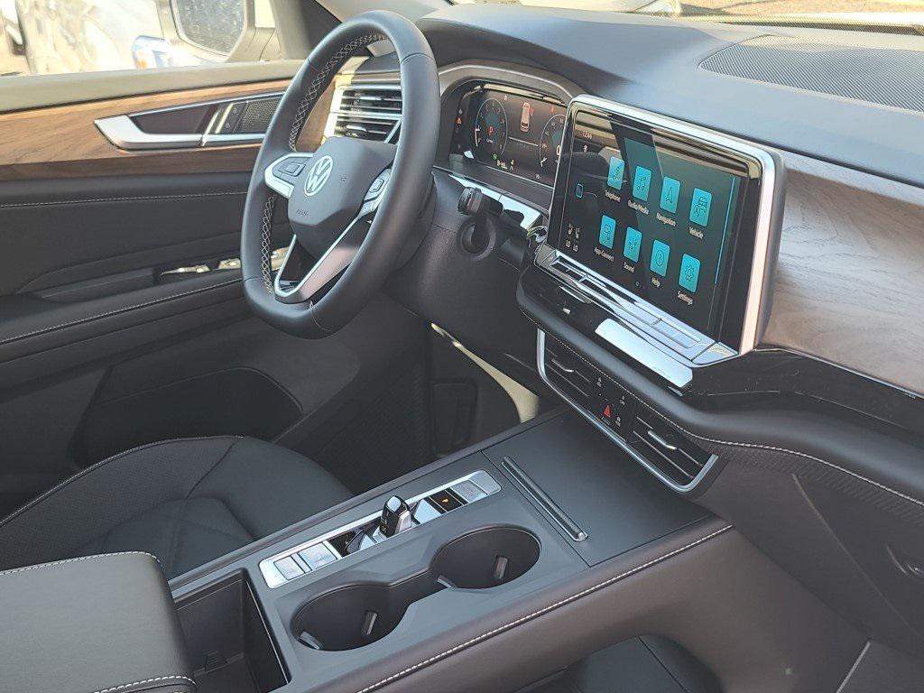 new 2026 Volkswagen Atlas car, priced at $40,263