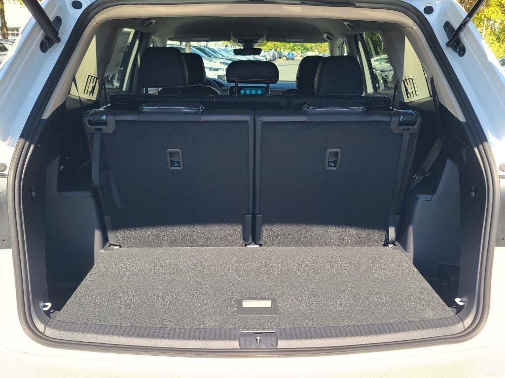 new 2026 Volkswagen Atlas car, priced at $40,263