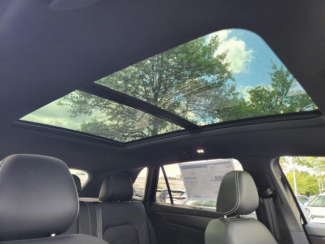 new 2026 Volkswagen Atlas Cross Sport car, priced at $45,601