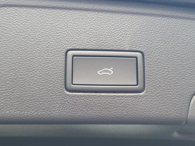 new 2026 Volkswagen Atlas Cross Sport car, priced at $45,601