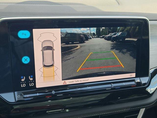 new 2026 Volkswagen Atlas Cross Sport car, priced at $45,601